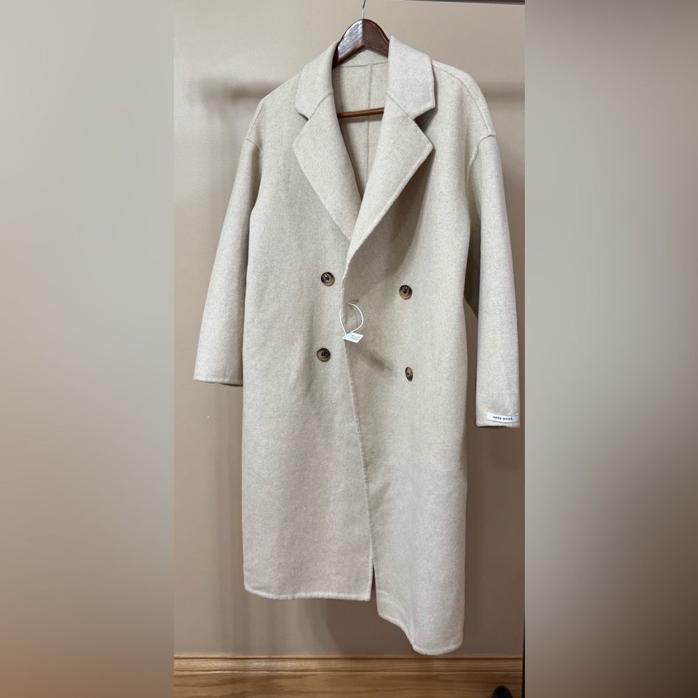 Elegant Cream Double-Breasted Women's Coat 100% Wool Hand-made Size M